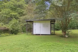 792 Mountainbrooke Circle, Stone Mountain, GA 30087 - Photo 25
