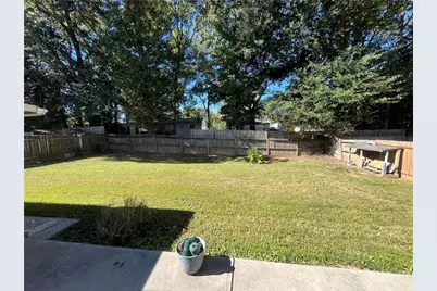 832 Brandlwood Way NW, Lilburn, GA 30047 - Photo 9