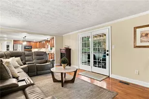 345 High Meadow Dr, Marietta, GA 30068 - Photo 17