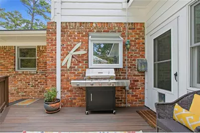 4301 Huntington Circle, Dunwoody, GA 30338 - Photo 19
