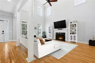 1121 Ashton Bluff Dr NE, Atlanta, GA 30319 - Photo 5