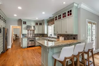 2881 Vinings Way SE, Atlanta, GA 30339 - Photo 13