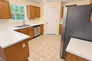 3713 Crescent Hill Ln NW, Acworth, GA 30101 - Photo 5