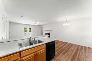 313 Hawthorne Dr, Cleveland, GA 30528 - Photo 5