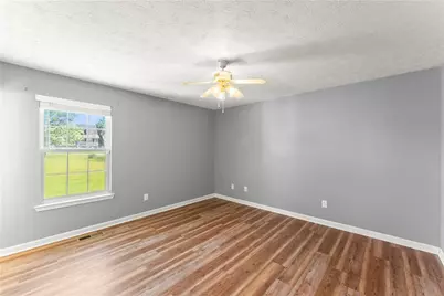 313 Hawthorne Drive, Cleveland, GA 30528 - Photo 7