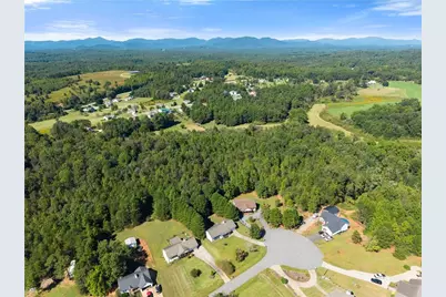 313 Hawthorne Drive, Cleveland, GA 30528 - Photo 43