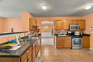 1935 Watercrest Dr, Jonesboro, GA 30236 - Photo 9