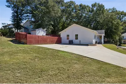 112 E Stephens Street, Winder, GA 30680 - Photo 5