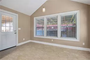 112 E Stephens St, Winder, GA 30680 - Photo 23