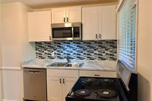 1078 Palafox Dr NE, Atlanta, GA 30324 - Photo 15