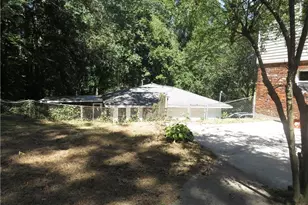 2554 Skyland Trail NE, Atlanta, GA 30319 - Photo 37