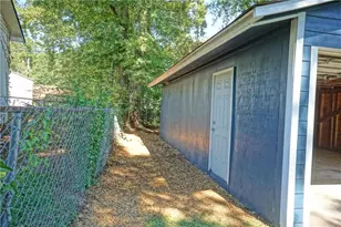 414 Gresham, Mableton, GA 30126 - Photo 9