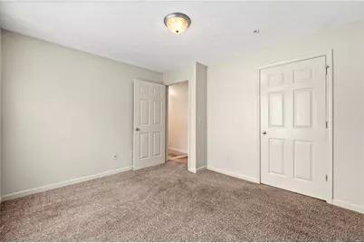 9202 Fairington Ridge Circle, Lithonia, GA 30038 - Photo 13