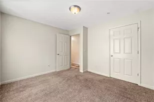 9202 Fairington Ridge Cir, Lithonia, GA 30038 - Photo 13