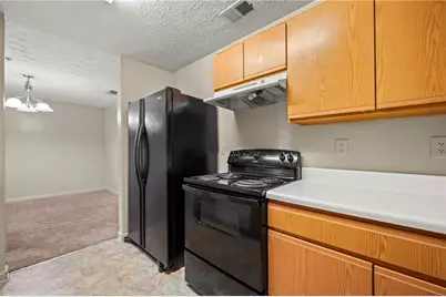 9202 Fairington Ridge Circle, Lithonia, GA 30038 - Photo 9