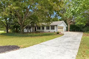 3346 San Antonio Dr, Snellville, GA 30039 - Photo 5