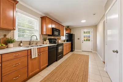 1003 Valley Drive, Smyrna, GA 30080 - Photo 17