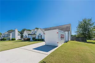 3021 Black Fox Dr, Loganville, GA 30052 - Photo 7