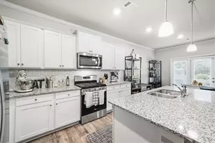 815 Upper Dove Ct, Woodstock, GA 30188 - Photo 9