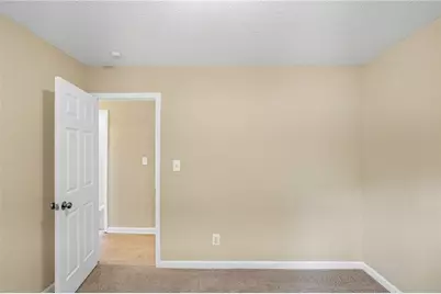 5130 S Woodbridge Trail, Stone Mountain, GA 30088 - Photo 13