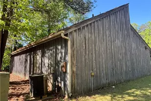 6500 Shannon Pkwy, Union City, GA 30291 - Photo 3