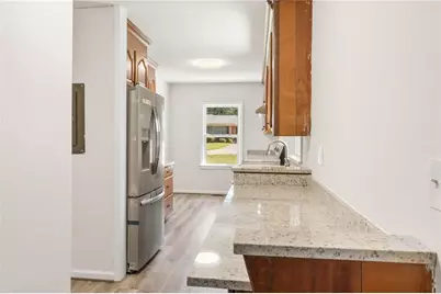 2465 Wood Valley Drive, East Point, GA 30344 - Photo 15