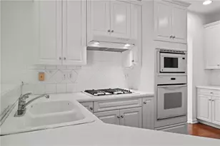 2212 Snug Harbor NE, Marietta, GA 30066 - Photo 13
