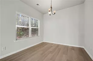 705 Barberry Dr, Woodstock, GA 30188 - Photo 9