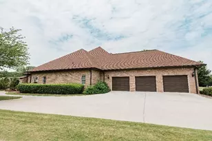 605 Birkdale Blvd, Carrollton, GA 30116 - Photo 3