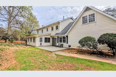 325 Lakeshore Drive NE, Marietta, GA 30067 - Photo 13