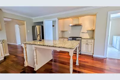 325 Lakeshore Drive NE, Marietta, GA 30067 - Photo 11