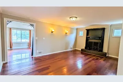 325 Lakeshore Drive NE, Marietta, GA 30067 - Photo 5