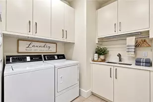 3376 Peachtree Road NE, Atlanta, GA 30326 - Photo 31