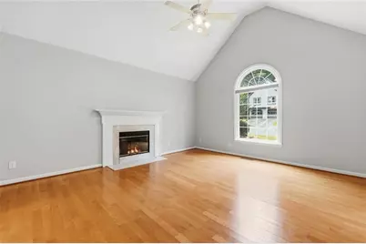 4862 Helga Way NE, Woodstock, GA 30188 - Photo 7