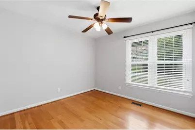 4862 Helga Way NE, Woodstock, GA 30188 - Photo 17