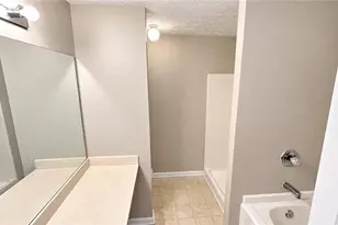 2747 Heathrow Dr, Lawrenceville, GA 30043 - Photo 9