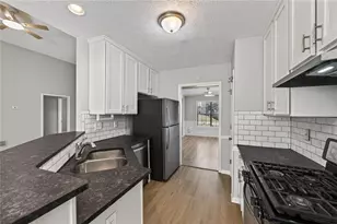 1072 Pennsylvania Run, Lawrenceville, GA 30043 - Photo 13