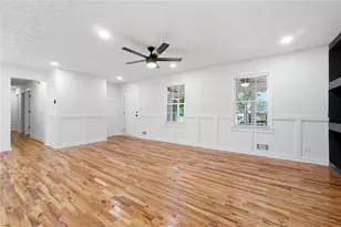 2738 Odum St, Snellville, GA 30078 - Photo 9