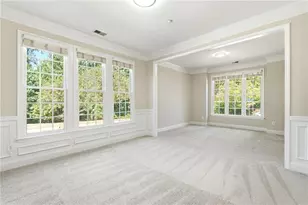 384 Cherry Tree Ln, Marietta, GA 30066 - Photo 13