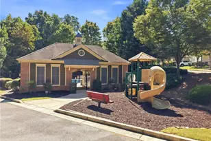 384 Cherry Tree Ln, Marietta, GA 30066 - Photo 49