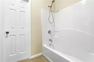 384 Cherry Tree Ln, Marietta, GA 30066 - Photo 27