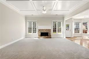 384 Cherry Tree Ln, Marietta, GA 30066 - Photo 3