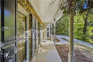 1315 Tuxedo Ct, Lawrenceville, GA 30043 - Photo 9
