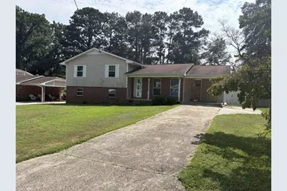 801 S Carter Drive S, Jonesboro, GA 30236 - Photo 3