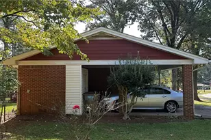 5574 Laurel Ln NW, Lilburn, GA 30047 - Photo 3