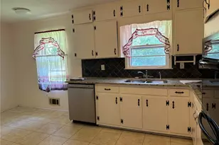 5574 Laurel Ln NW, Lilburn, GA 30047 - Photo 23