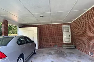 5574 Laurel Ln NW, Lilburn, GA 30047 - Photo 15