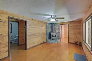 910 Hells Hollow Rd, Blue Ridge, GA 30513 - Photo 5