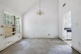 4425 Chestnut Lake Ave, Lithonia, GA 30038 - Photo 11
