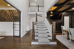 621 Mabry Rd, Sandy Springs, GA 30328 - Photo 11